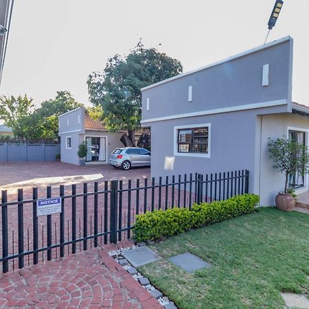 Angelica Guest House Boksburg Exterior photo